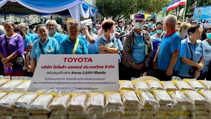 TOYOTA Participate in the Royal Volunteer Project We Do Good Deeds with Our Hearts